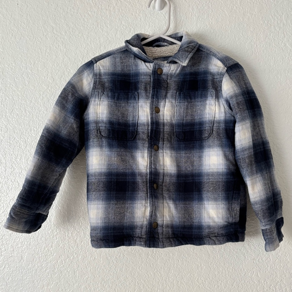 Old Navy Blue and White Sherpa-Lined Jacket Size M (8)